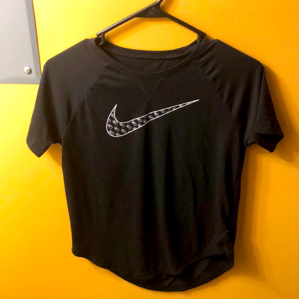 Large Nike tee shirt